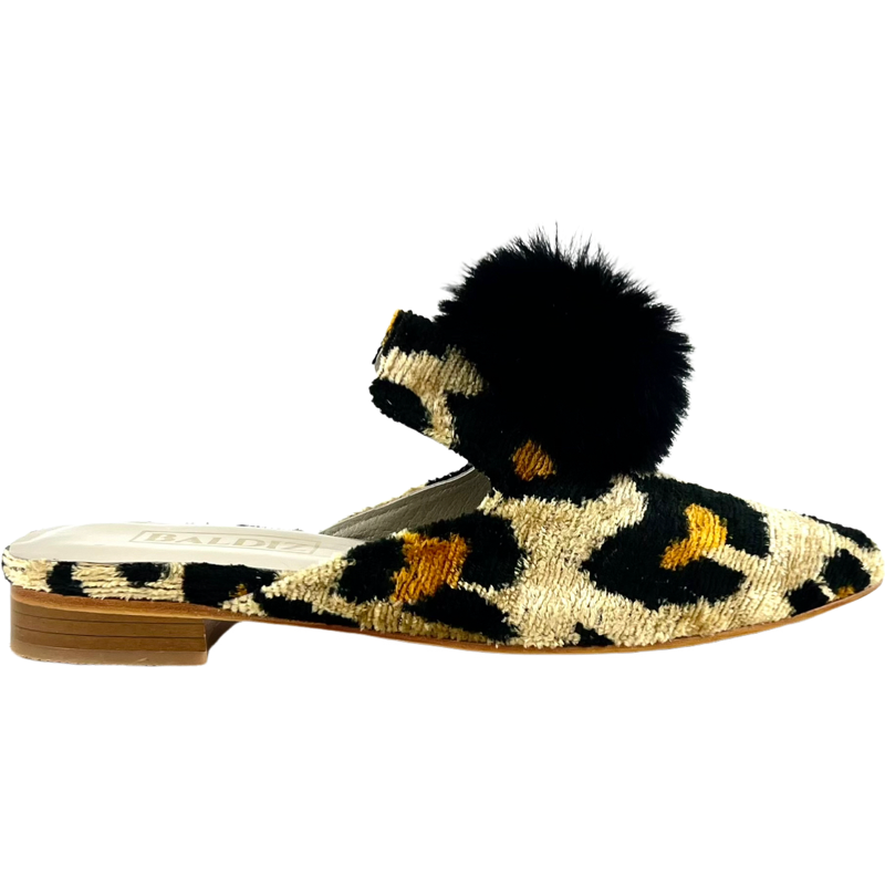From Uzbekistan to Istanbul: The Journey of a Handcrafted Pair of Baldiz Ikat Slides