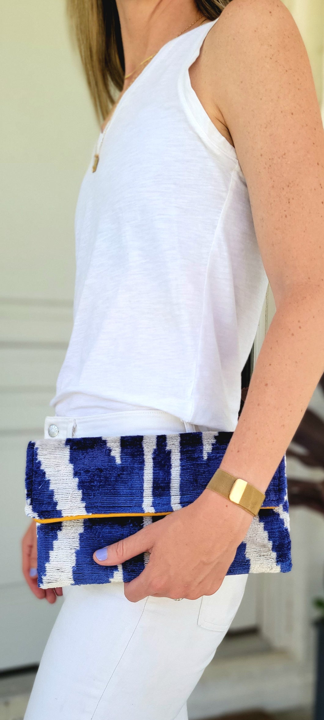The Lily Clutch