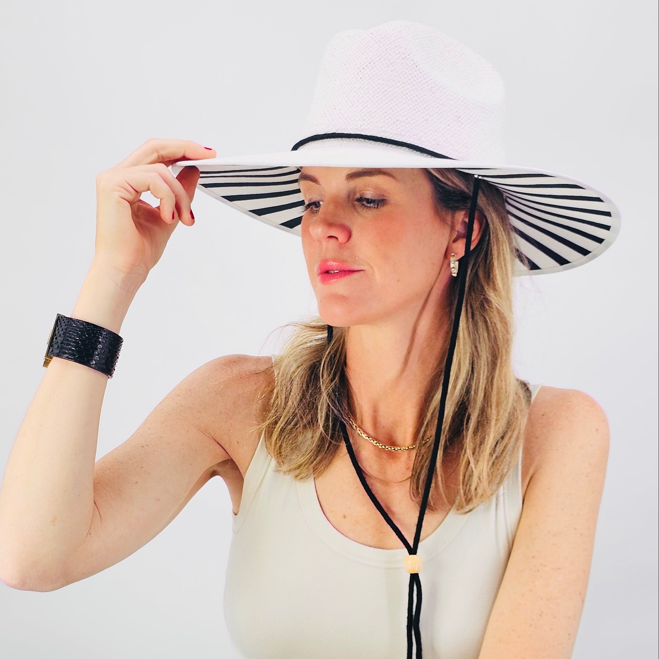 Baldiz White Sun Hat with Black Stripes