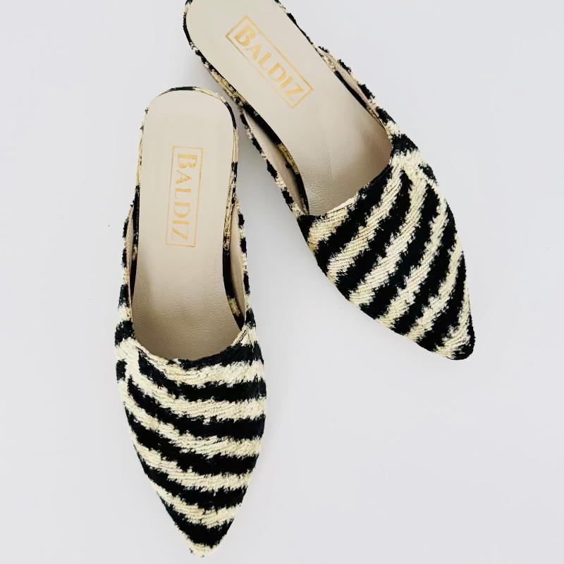 Black and Cream Patterned Nora Slide