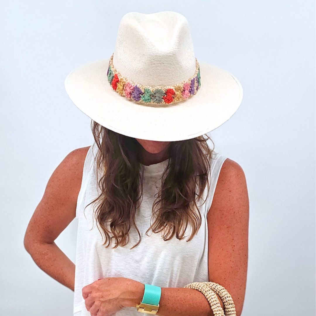 Baldiz Eggshell Palm Hat with Pastel Rainbow Raffia Band