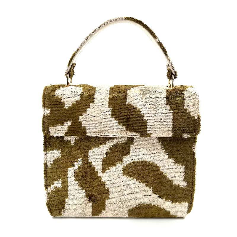Olive Green Leaves Arrie