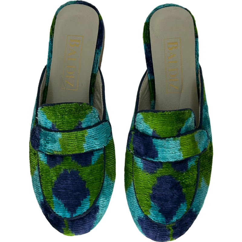 Green and Blue Flower Poppy Slide