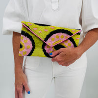 carpet handbag
carpet bag
carpet purse
