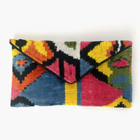 carpet handbag
carpet bag
carpet purse