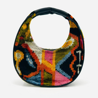 carpet handbag
carpet bag
carpet purse
