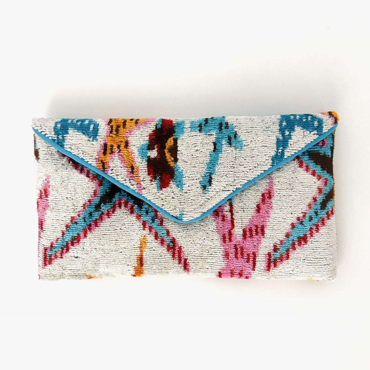 carpet handbag
carpet bag
carpet purse