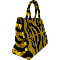 carpet handbag
carpet bag
carpet purse